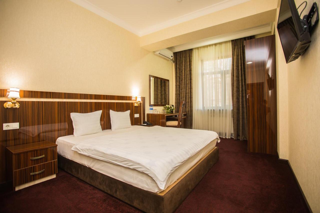 Hotel Grand Capital タシュケント エクステリア 写真