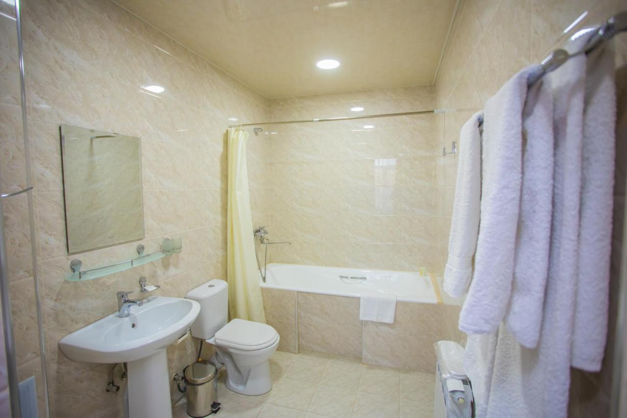 Hotel Grand Capital タシュケント エクステリア 写真