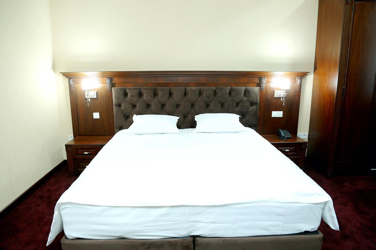 Hotel Grand Capital タシュケント エクステリア 写真