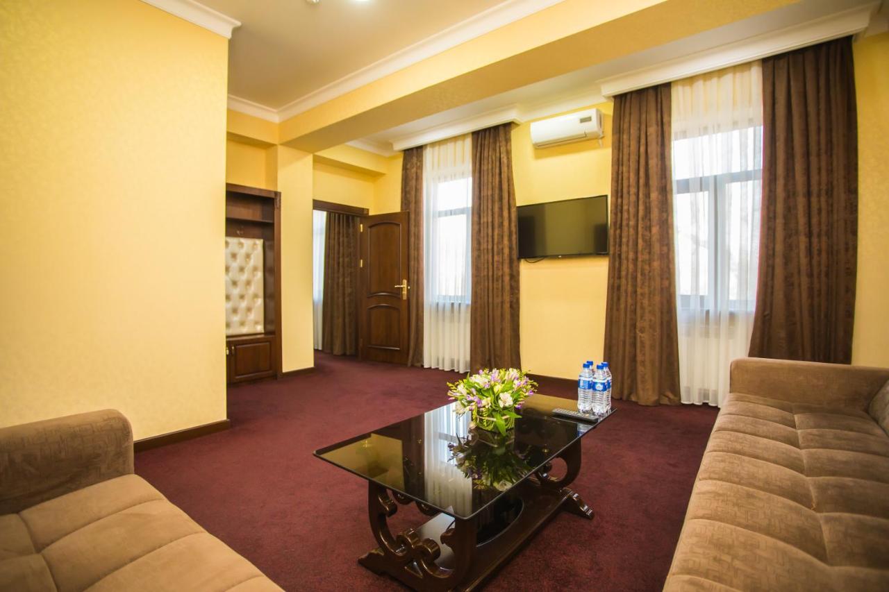 Hotel Grand Capital タシュケント エクステリア 写真