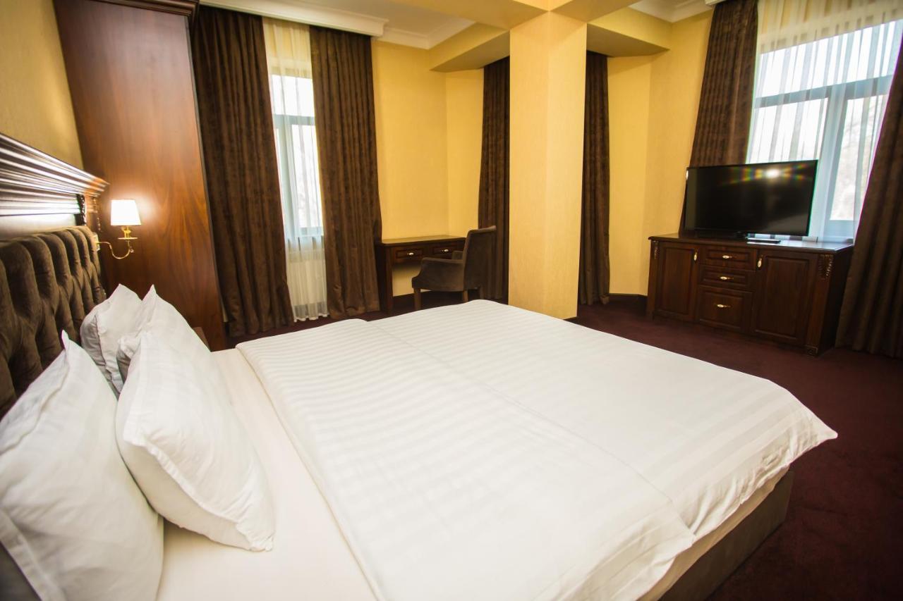 Hotel Grand Capital タシュケント エクステリア 写真